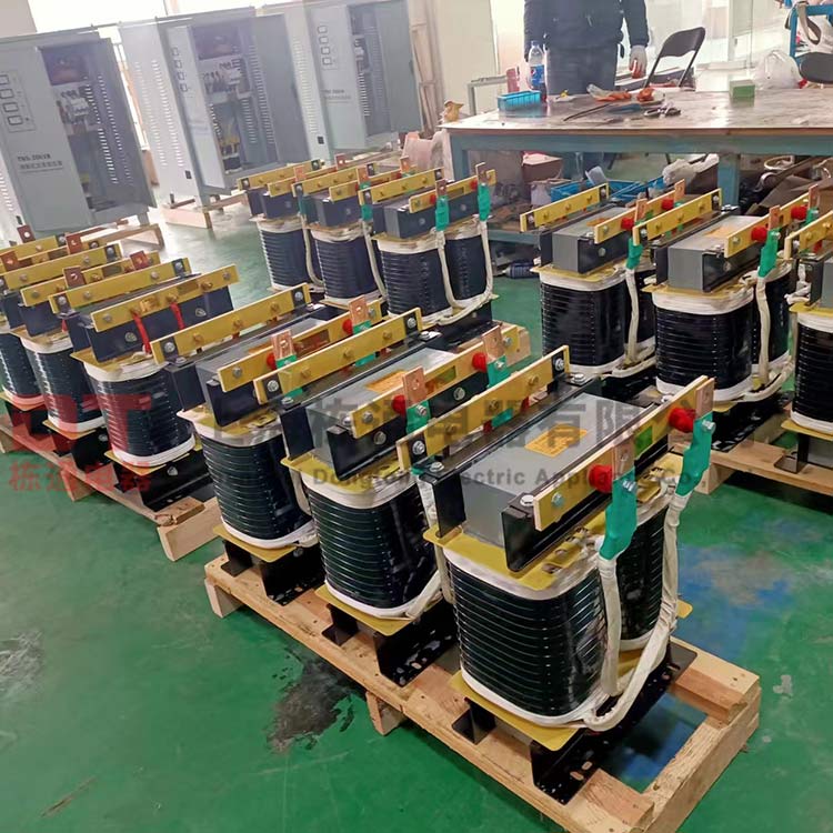 �����豸���ױ�ѹ��