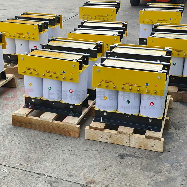 �ŷ�������ױ�ѹ��